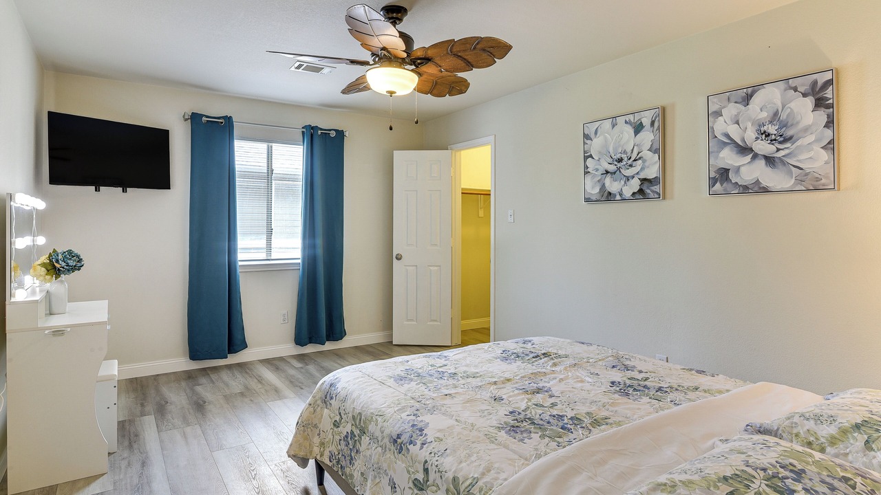 Photo of Bedroom in Clodine