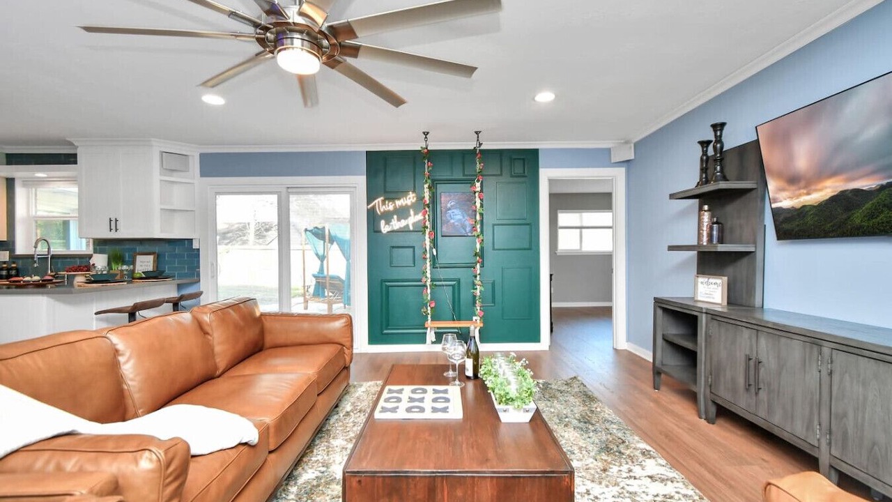 Photo of Livingroom in Friendswood