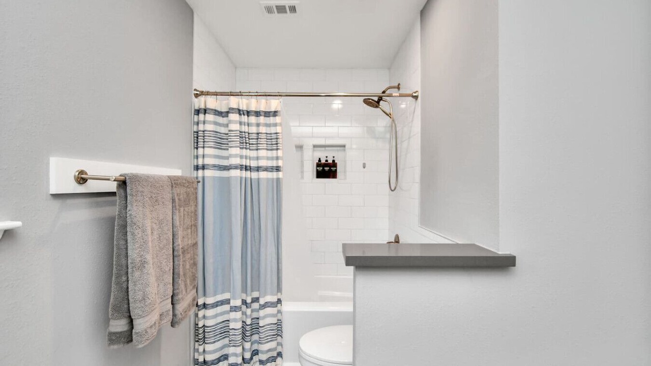 Photo of Bathroom in Friendswood