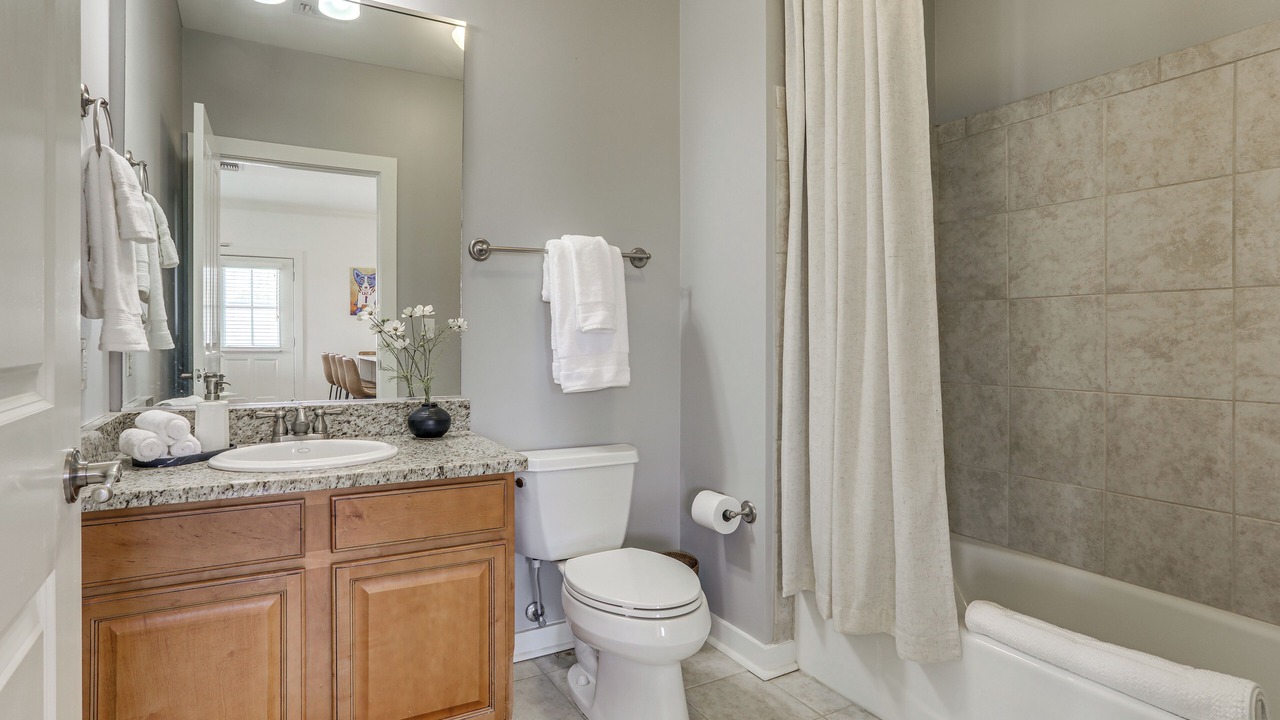 Photo of Bathroom in Highlands - Perkins