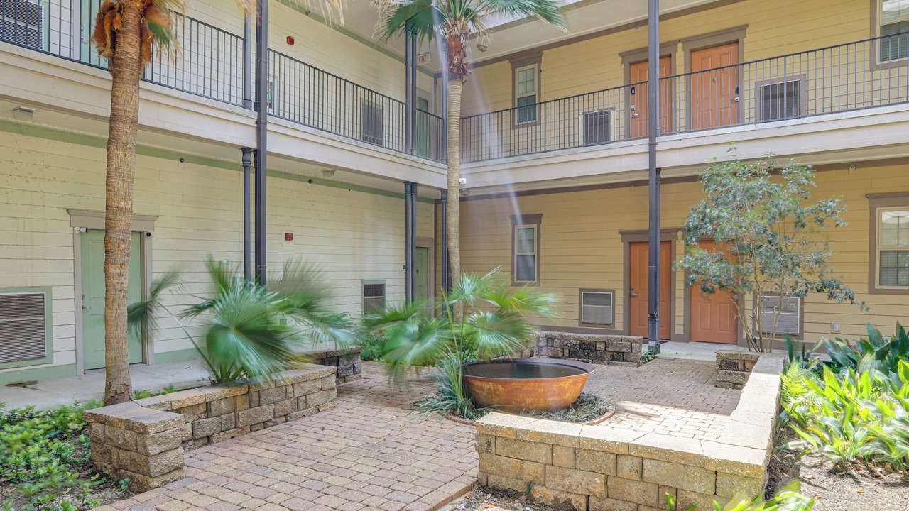 Photo of Outdoor in Highlands - Perkins