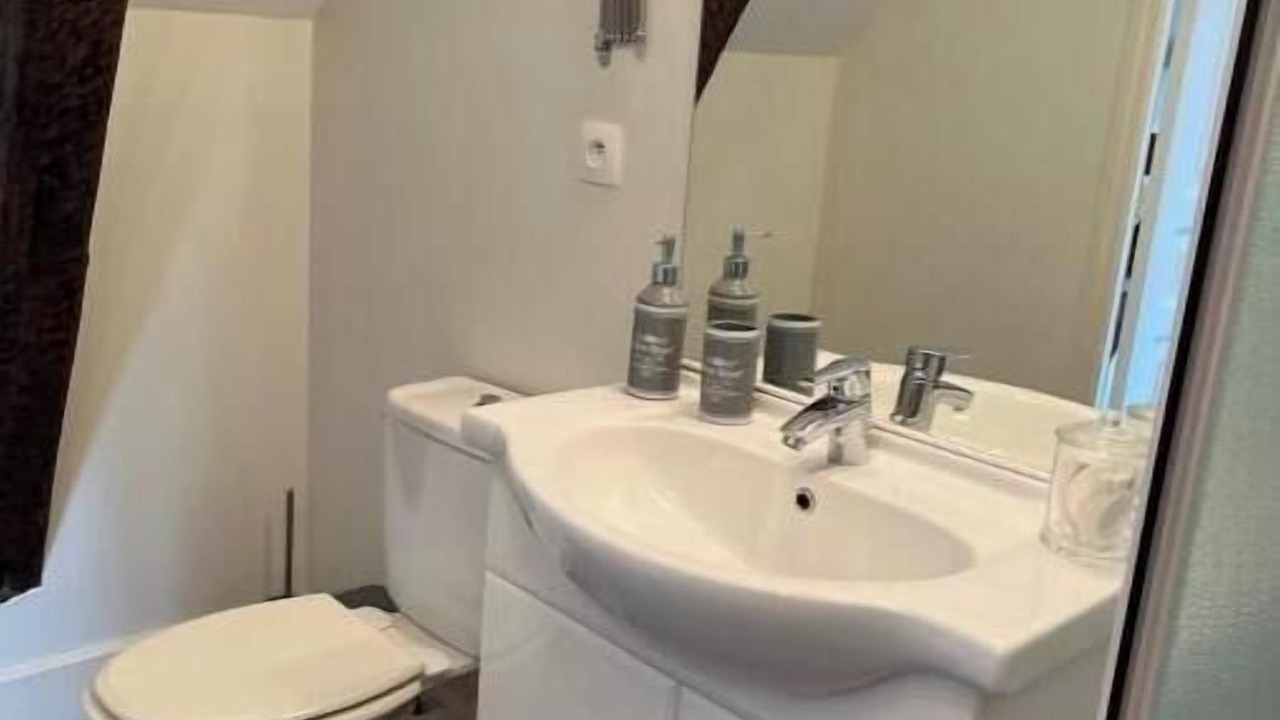 Photo of Bathroom in Lureuil