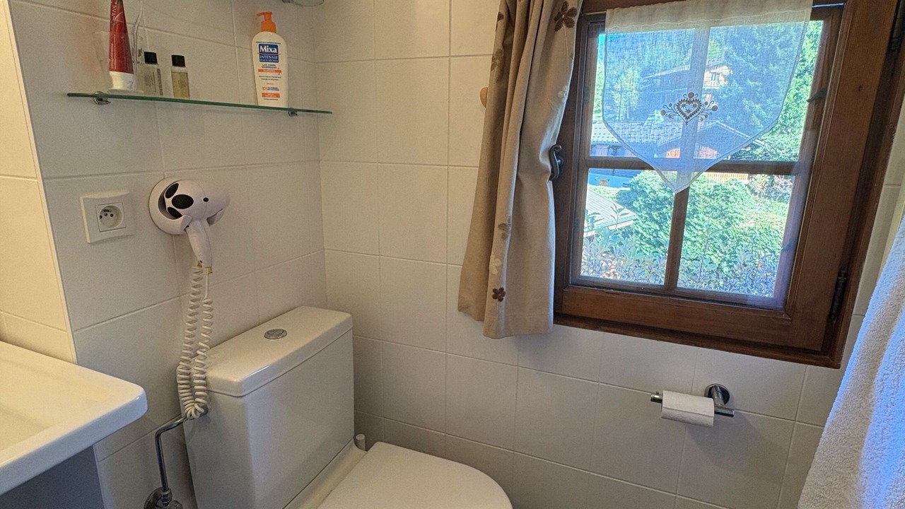 Photo of Bathroom in Les Carroz-d'Araches