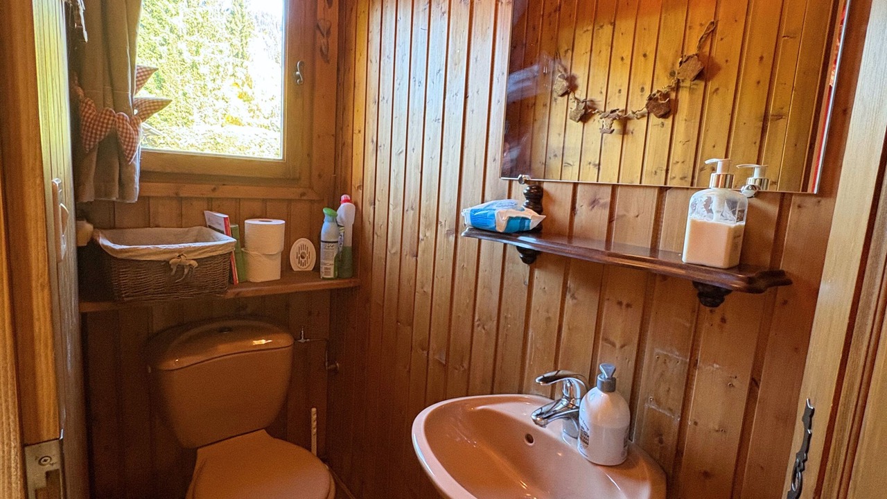 Photo of Bathroom in Les Carroz-d'Araches
