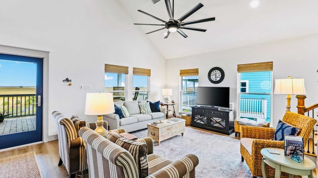 Photo of Bedroom in Pointe San Luis