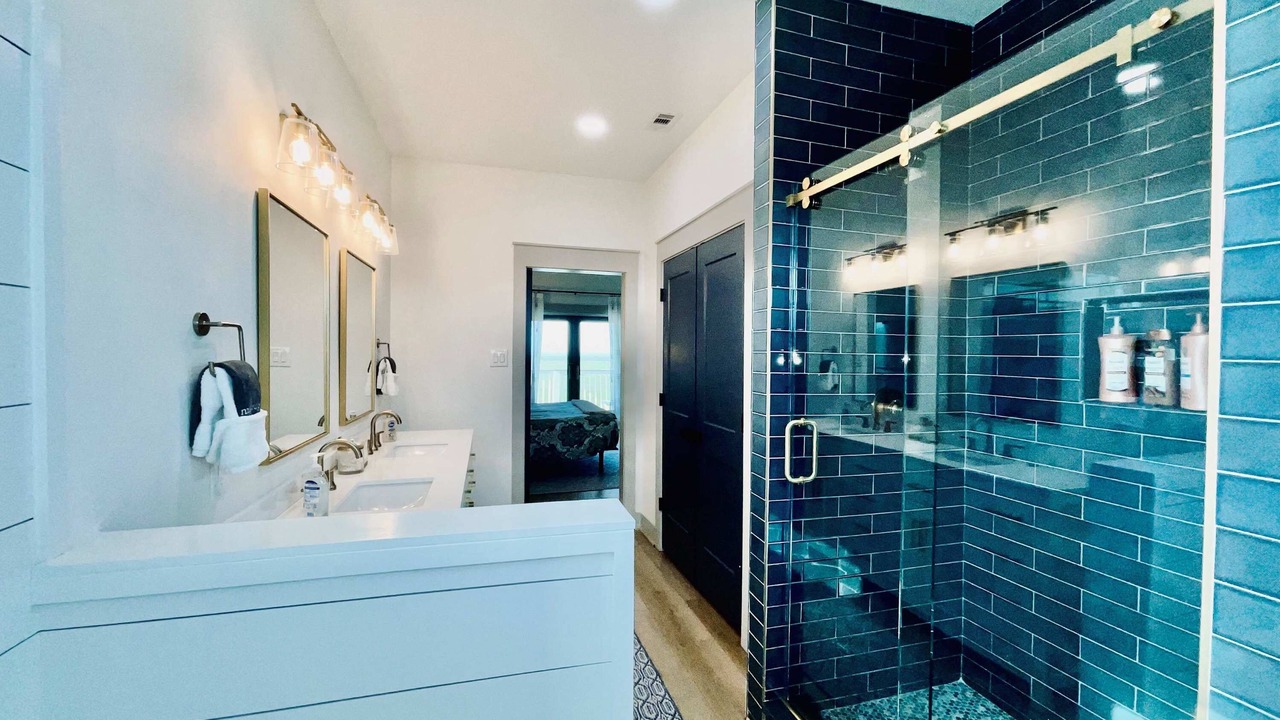 Photo of Bathroom in Pointe San Luis