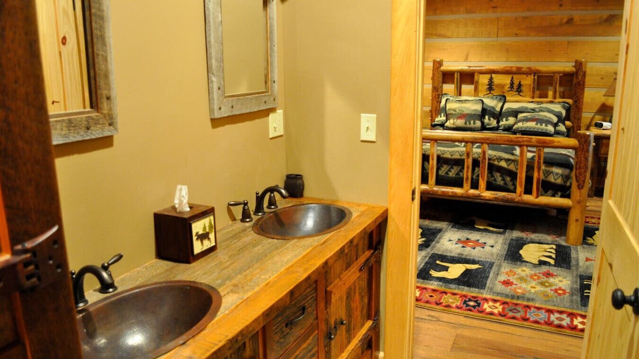 Photo of Bathroom in Greentown