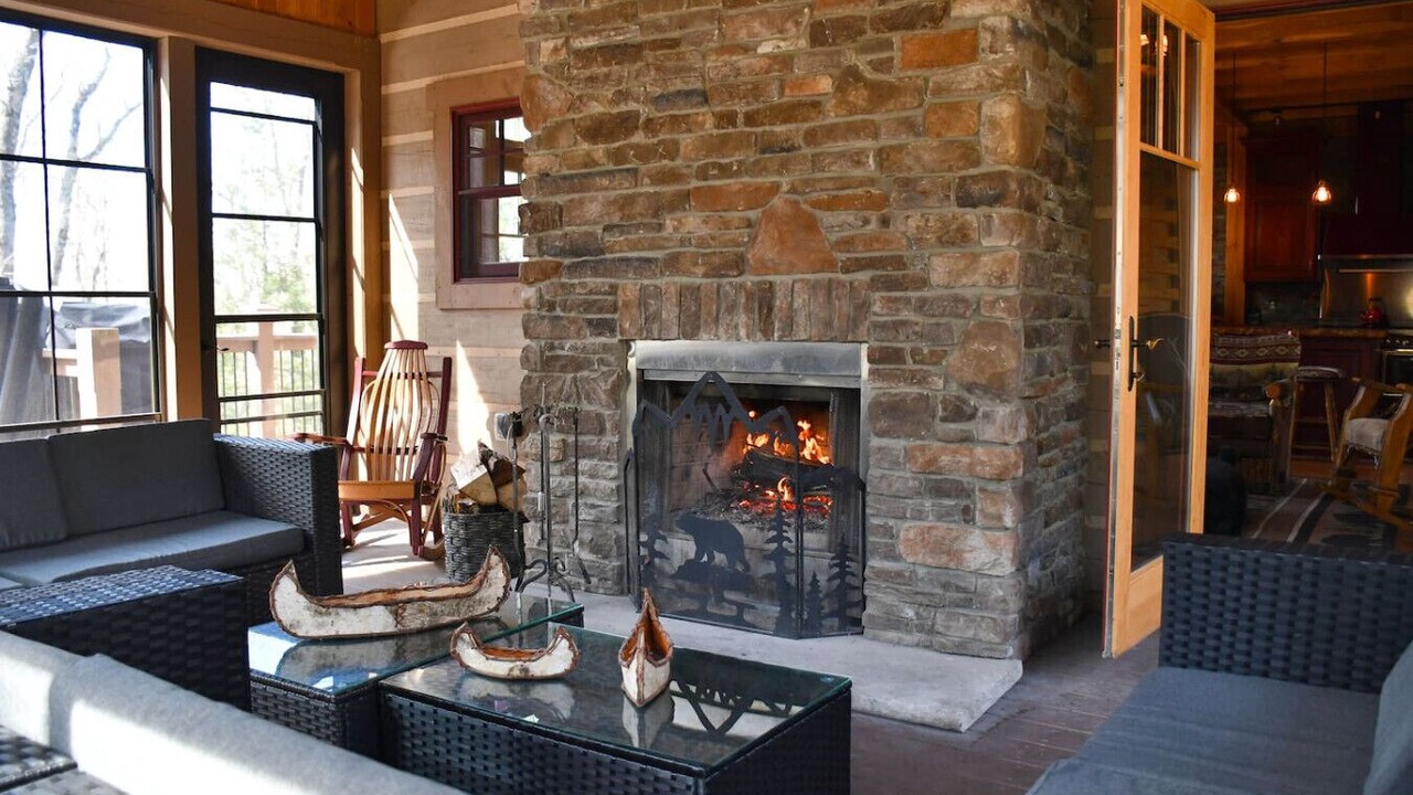 Photo of Livingroom in Greentown