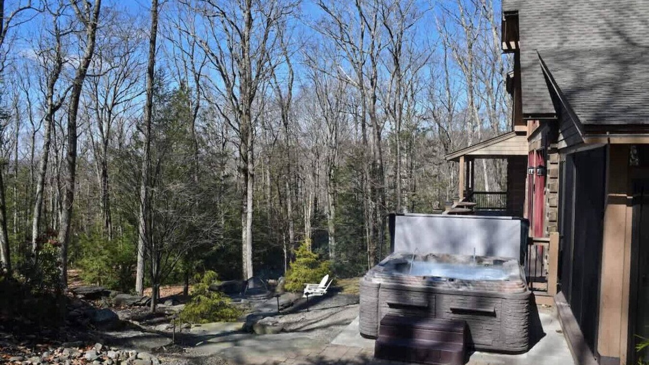 Photo of Outdoor in Greentown