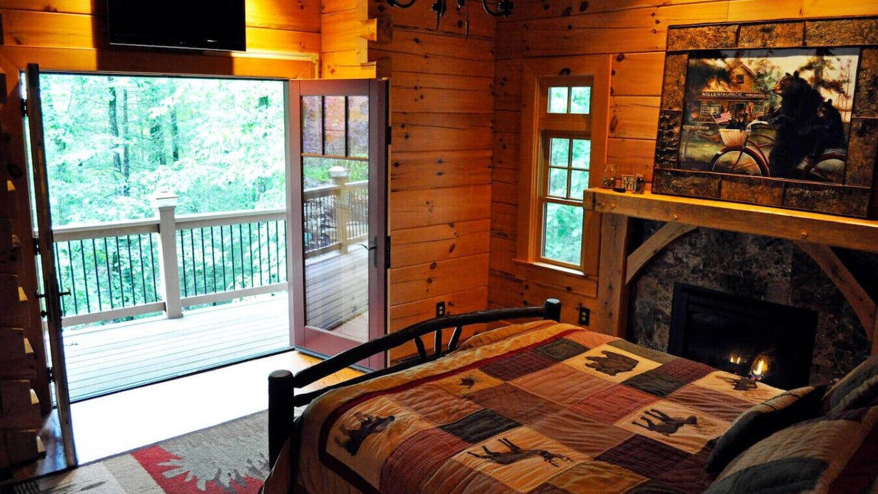Photo of Bedroom in Greentown
