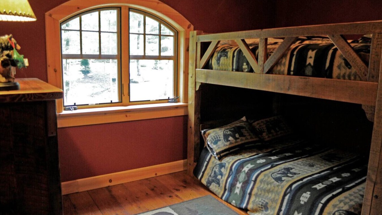Photo of Bedroom in Greentown