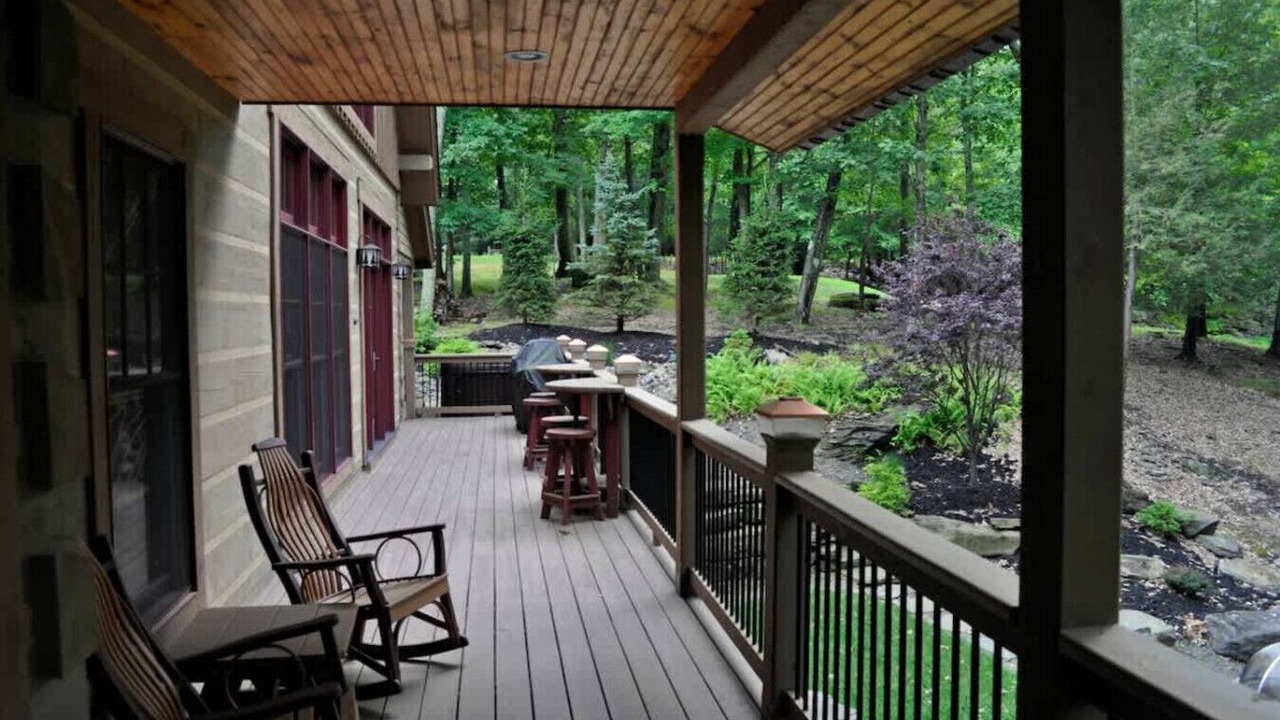 Photo of Patio Balcony in Greentown