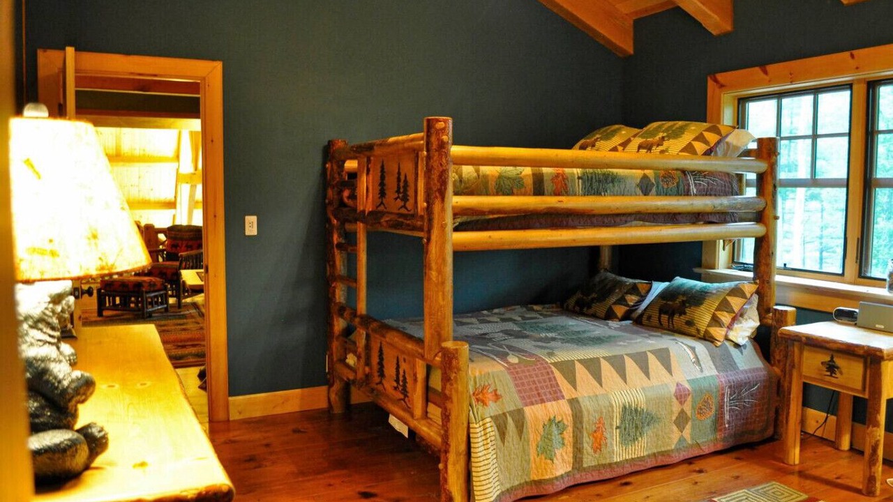 Photo of Bedroom in Greentown