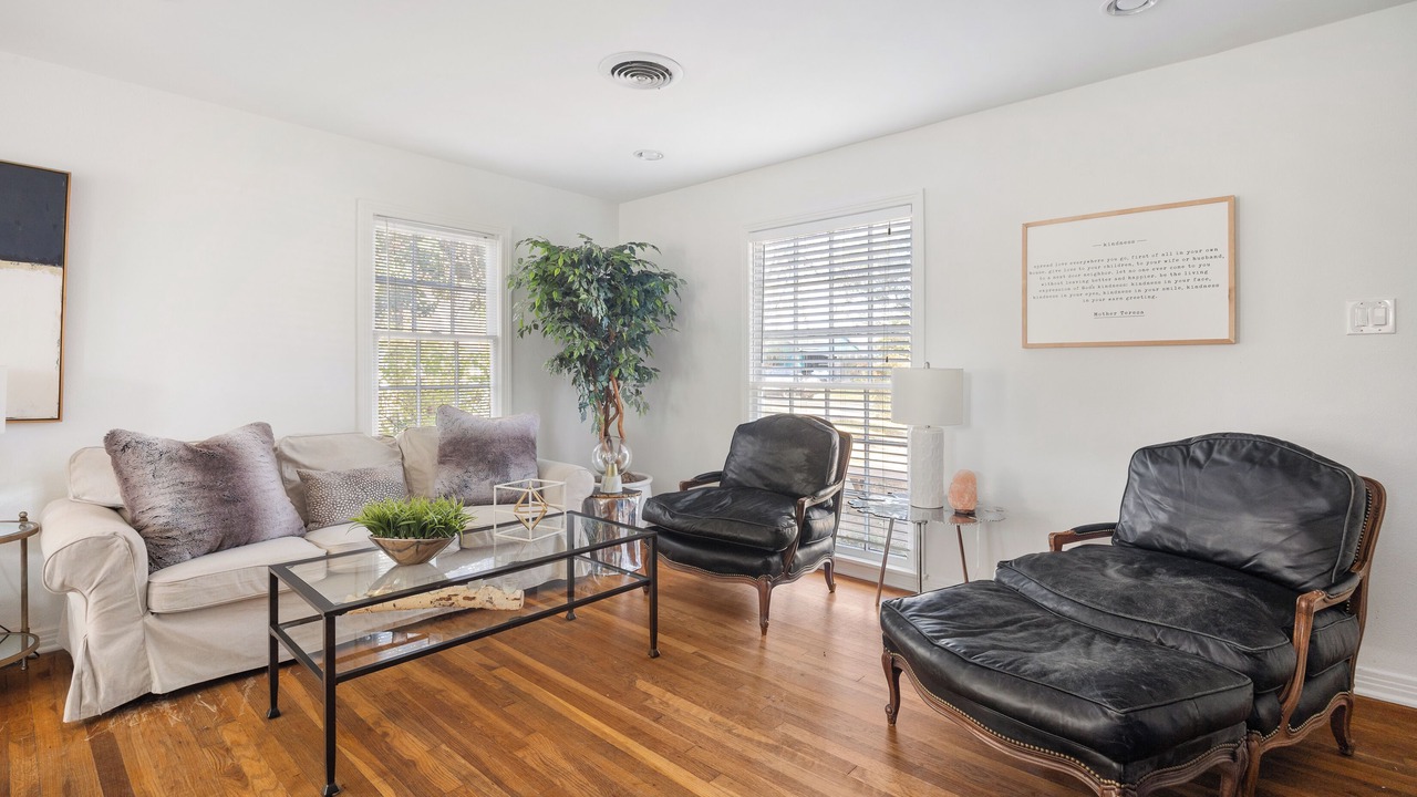 Photo of Livingroom in Dallas