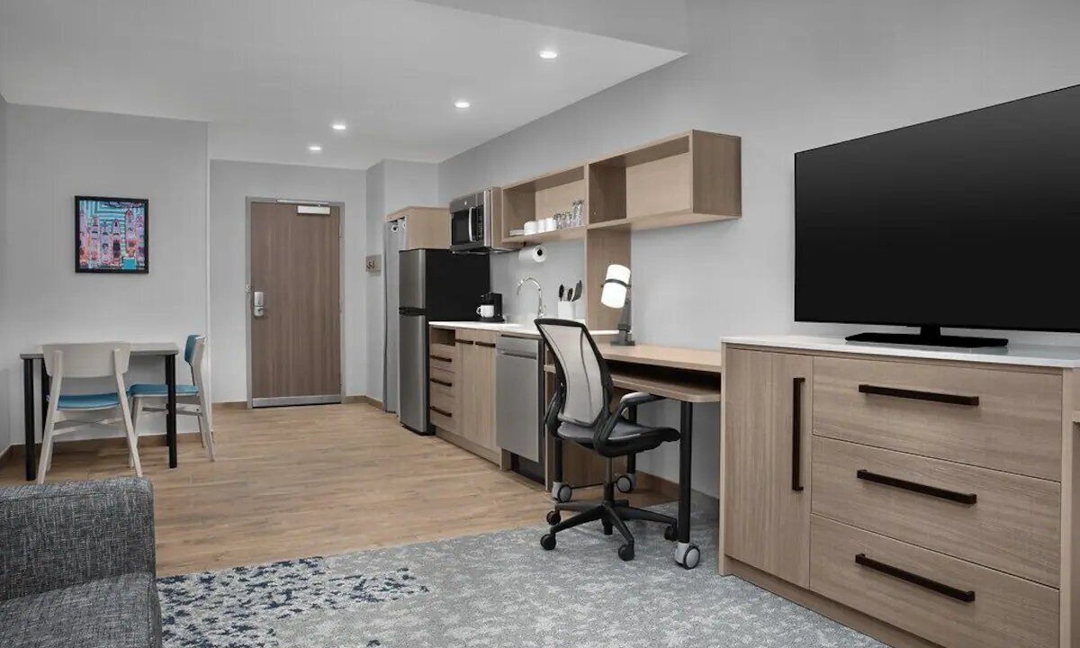 Photo of Livingroom in Weston