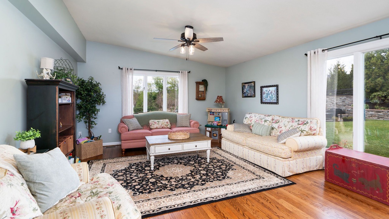 Photo of Livingroom in Swoope
