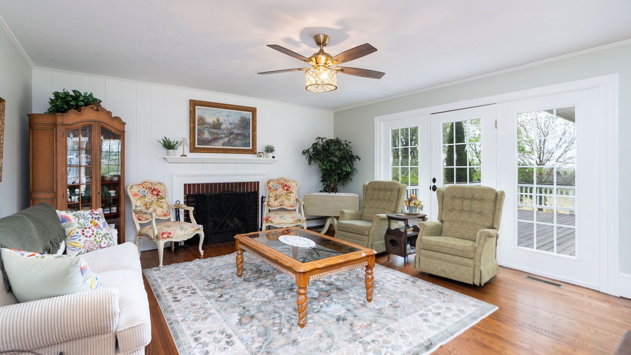 Photo of Livingroom in Swoope