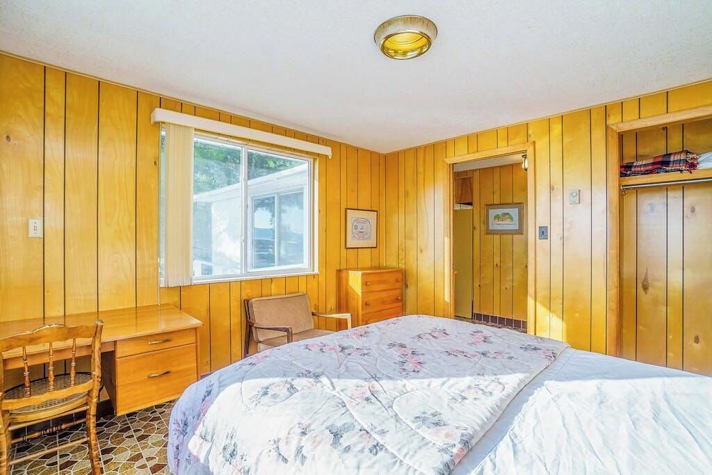 Photo of Bedroom in Lake Township