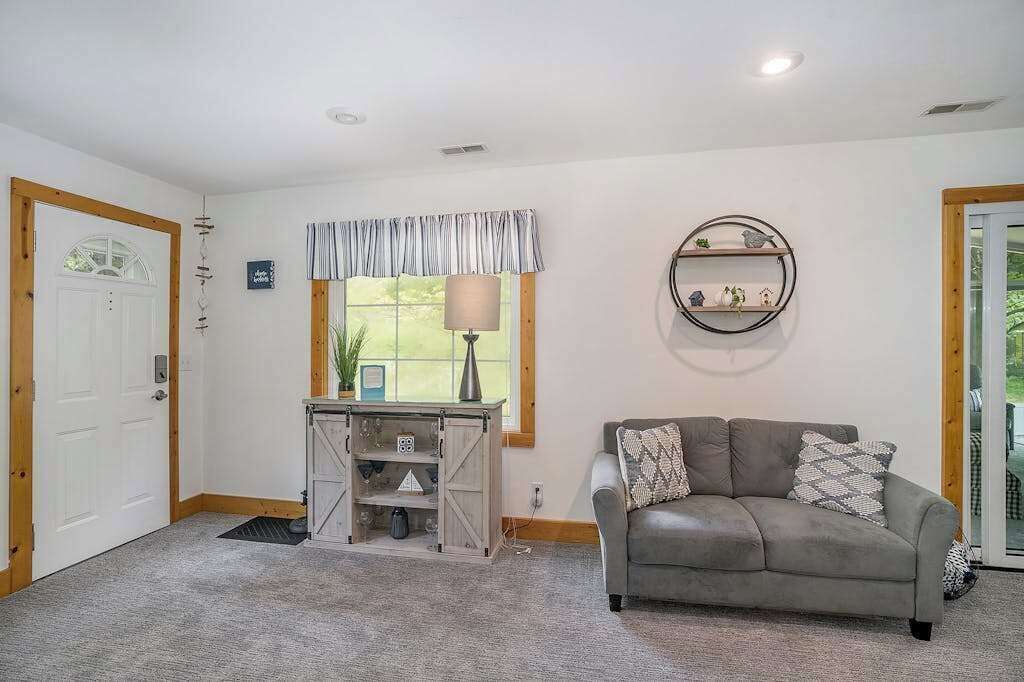 Photo of Livingroom in Shorewood-Tower Hills-Harbert