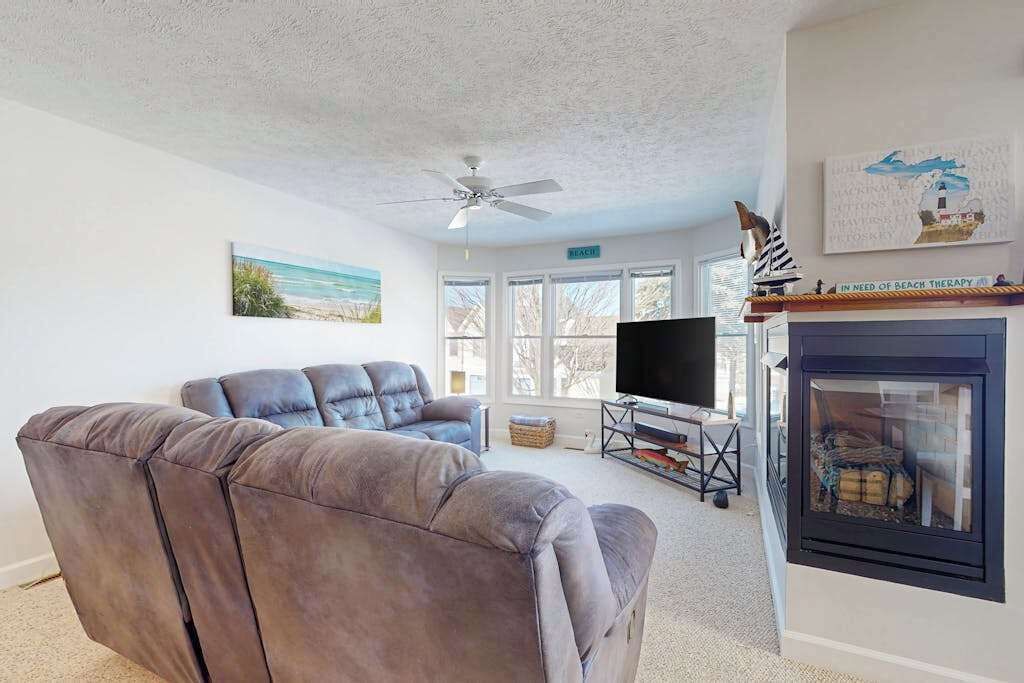 Photo of Livingroom in Manistee