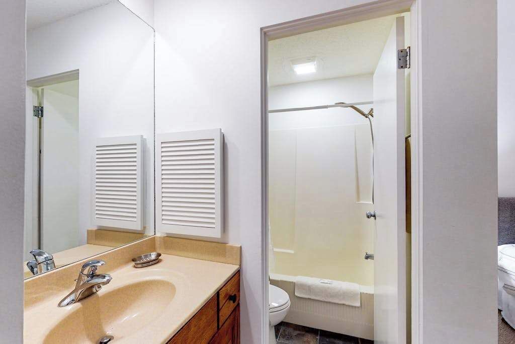 Photo of Bathroom in Glen Arbor
