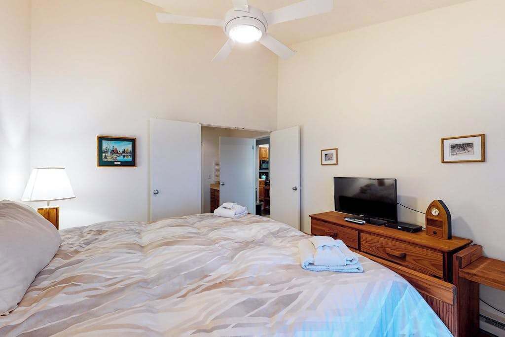 Photo of Bedroom in Glen Arbor