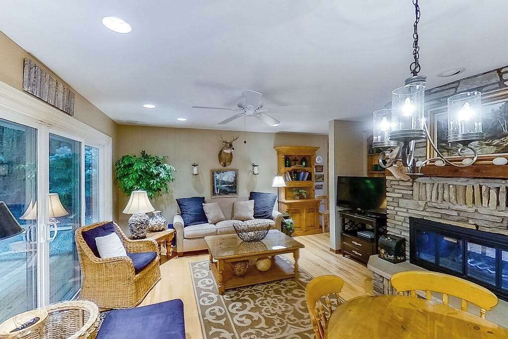 Photo of Livingroom in Birchwood Farms