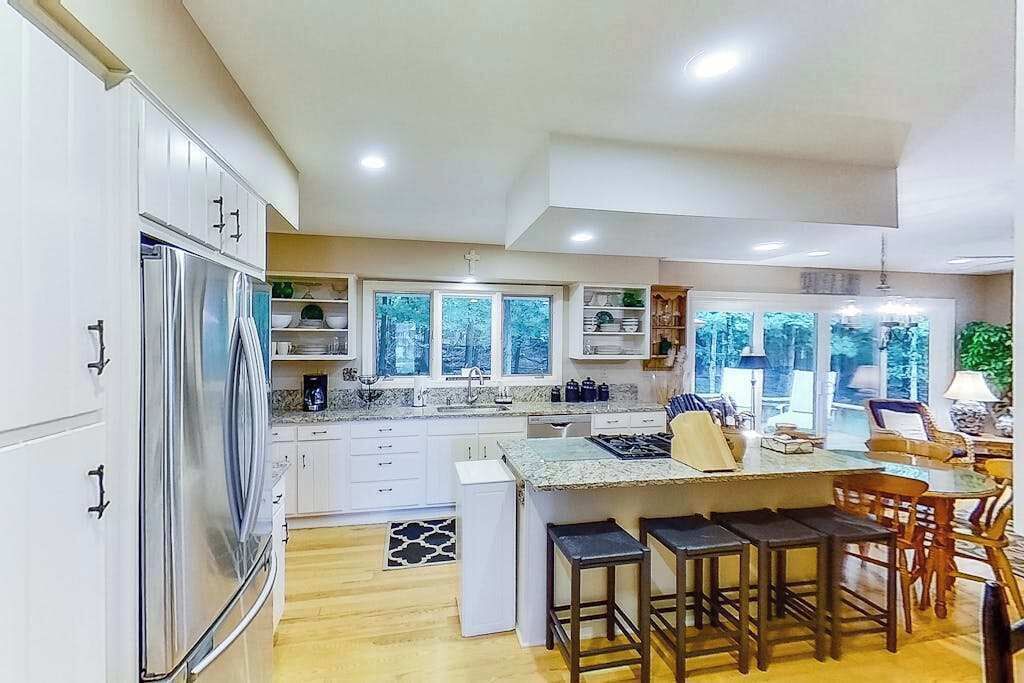 Photo of Kitchen in Birchwood Farms