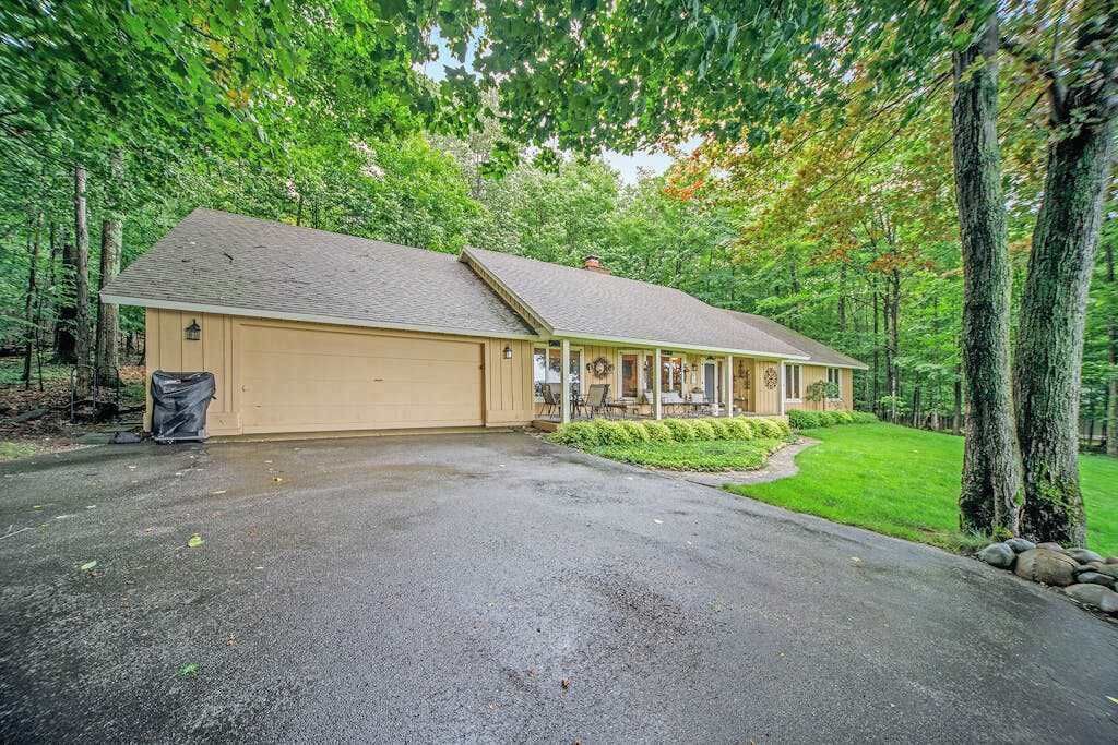 Photo of Outdoor in Birchwood Farms