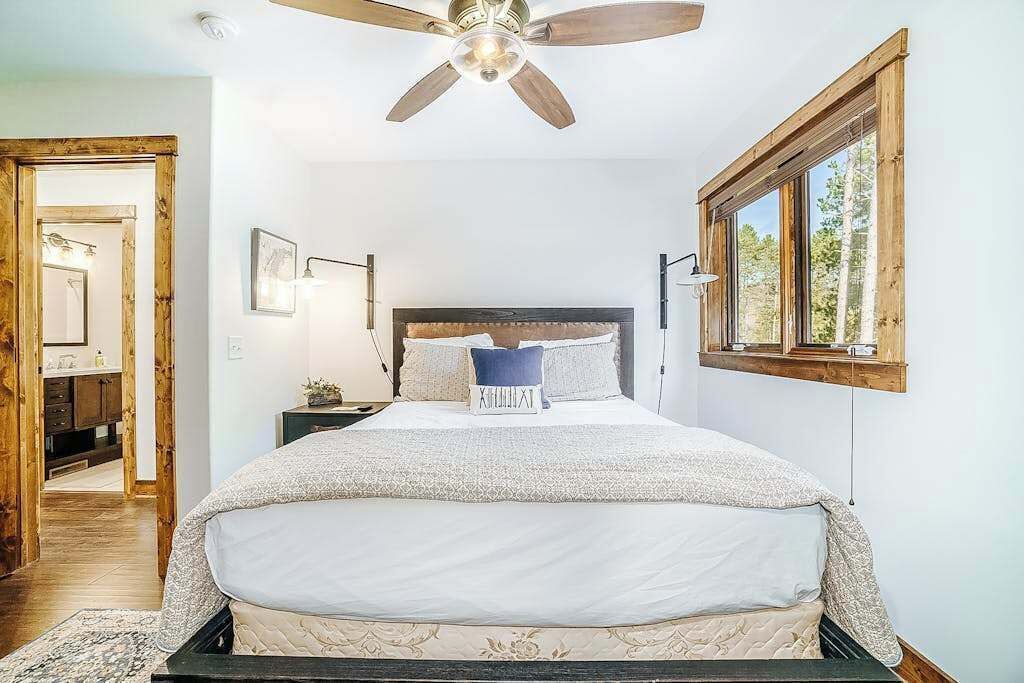Photo of Bedroom in Thompsonville