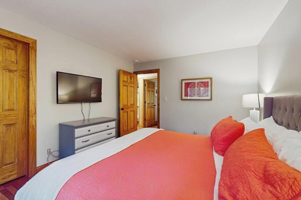 Photo of Bedroom in Shorewood-Tower Hills-Harbert