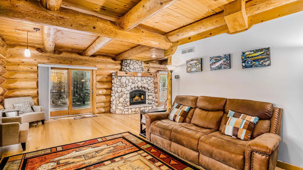 Photo of Livingroom in Thompsonville