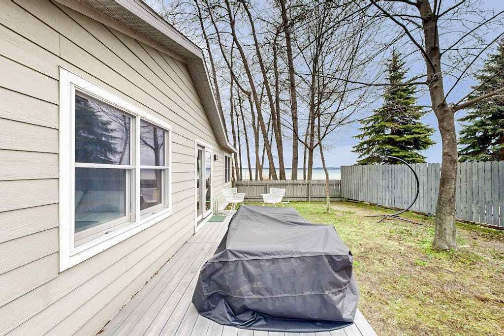 Photo of Patio Balcony in Suttons Bay