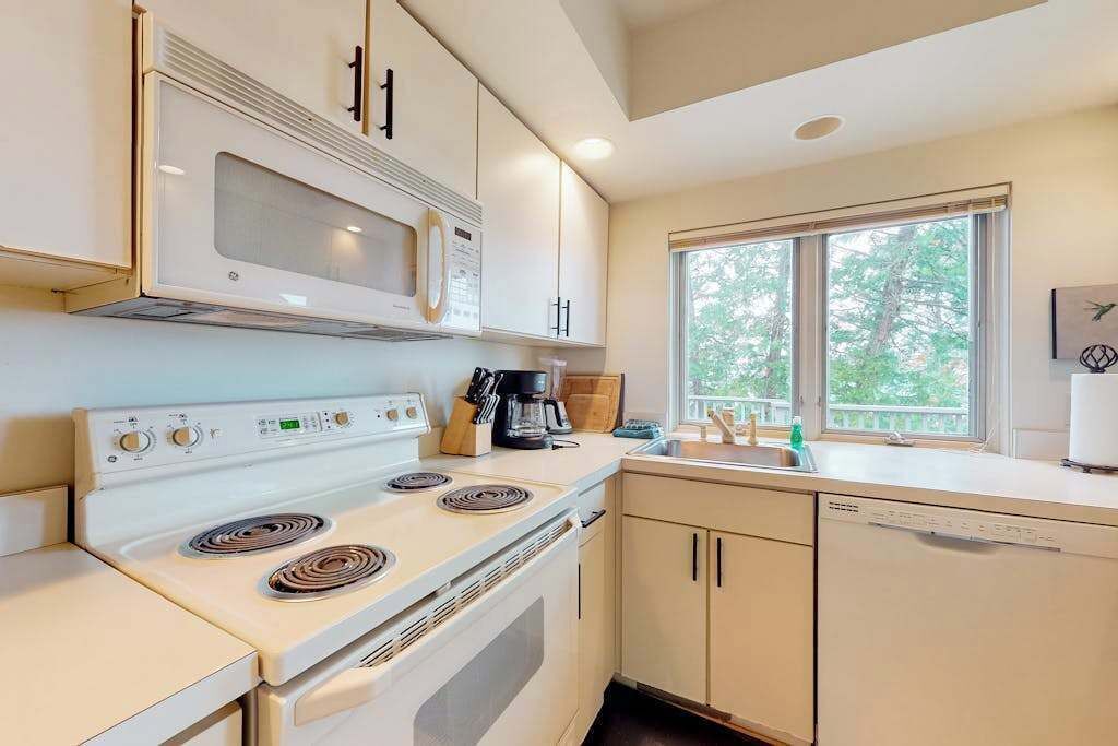 Photo of Kitchen in Glen Arbor