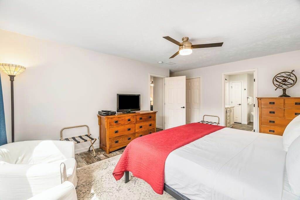 Photo of Bedroom in Thompsonville