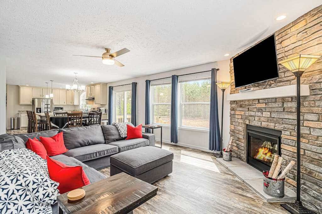 Photo of Livingroom in Thompsonville