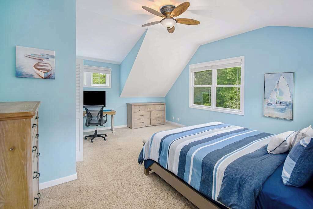 Photo of Bedroom in Glenn Haven Shores