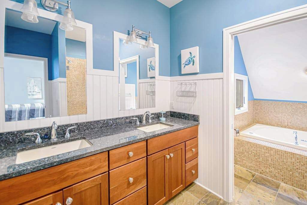 Photo of Bathroom in Glenn Haven Shores