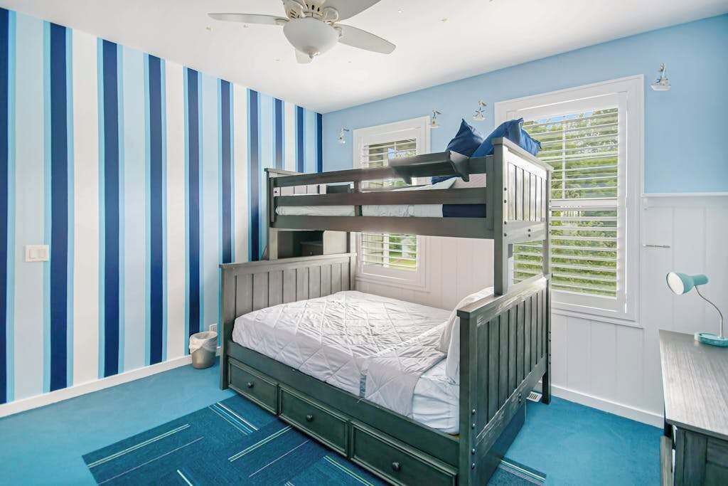 Photo of Bedroom in Glenn Haven Shores