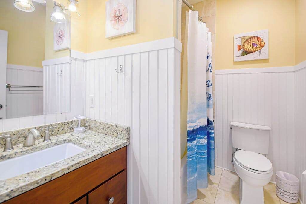 Photo of Bathroom in Glenn Haven Shores