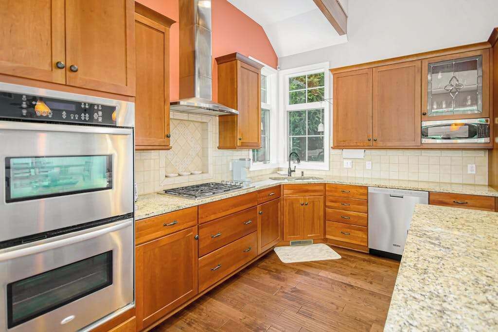 Photo of Kitchen in Glenn Haven Shores