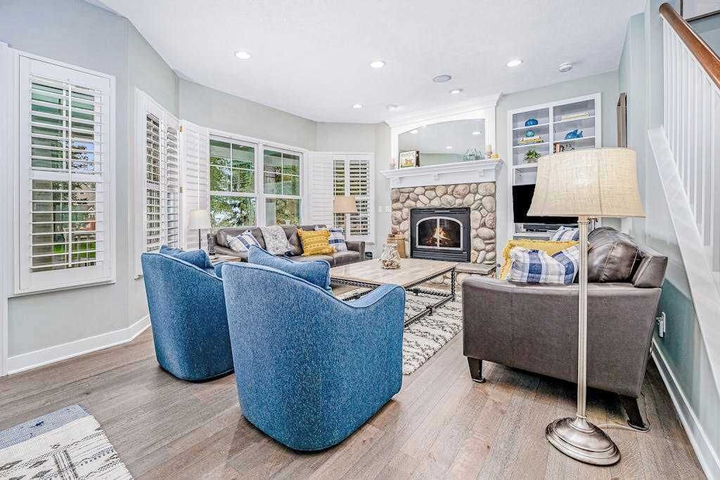 Photo of Livingroom in Glenn Haven Shores