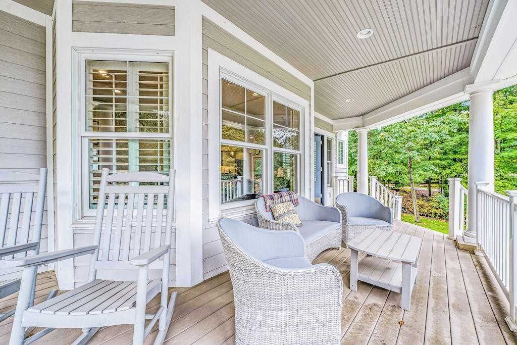 Photo of Patio Balcony in Glenn Haven Shores