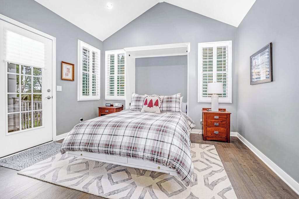 Photo of Bedroom in Glenn Haven Shores
