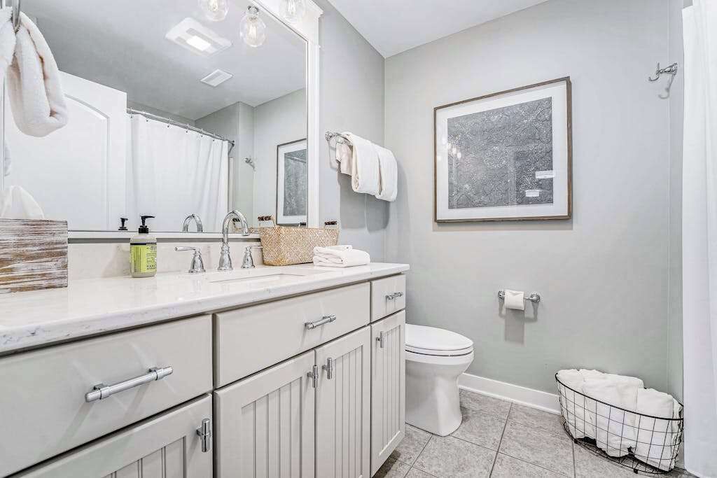 Photo of Bathroom in Glenn Haven Shores