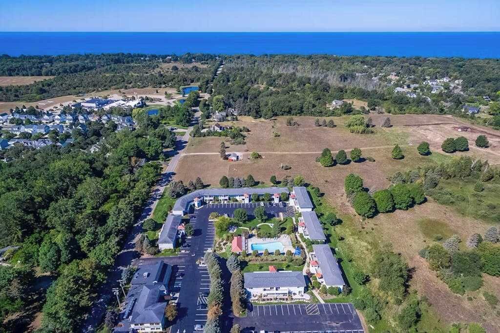 Photo of Outdoor in Douglas
