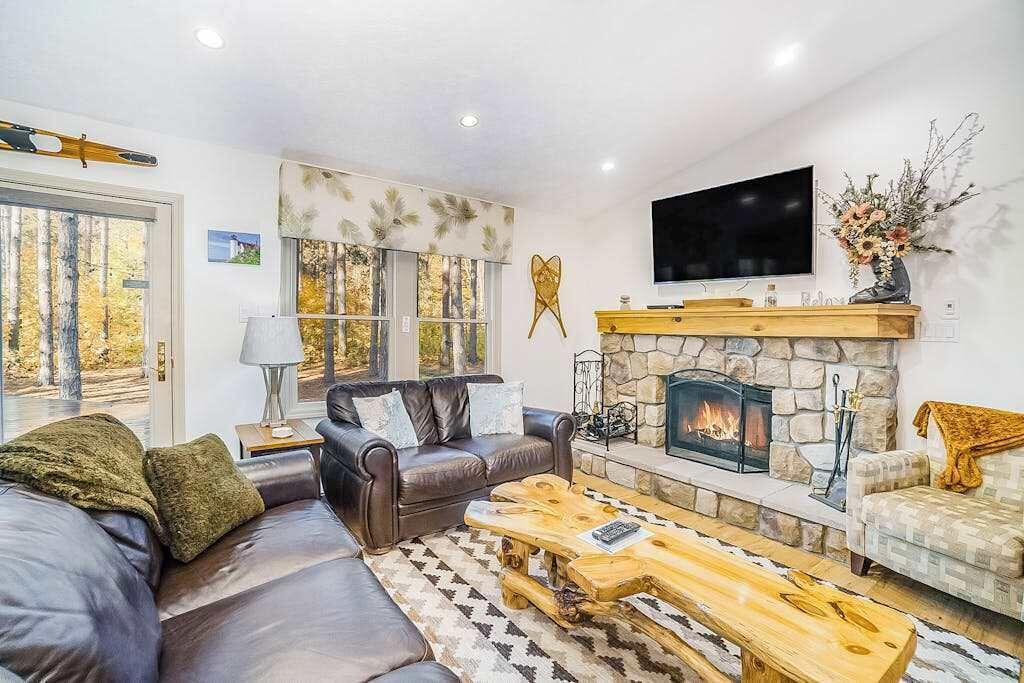 Photo of Livingroom in Thompsonville