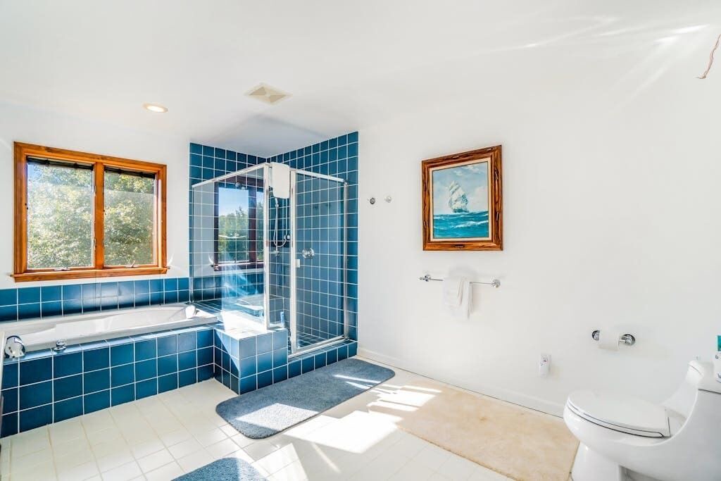 Photo of Bathroom in Arcadia