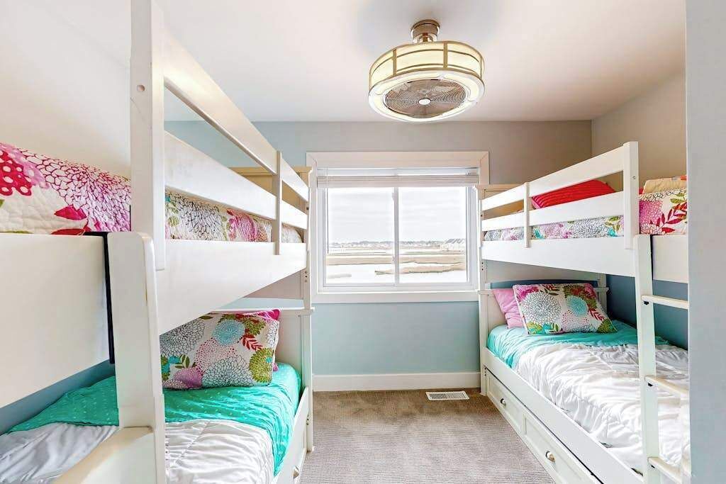 Photo of Bedroom in Heron Harbour Isle