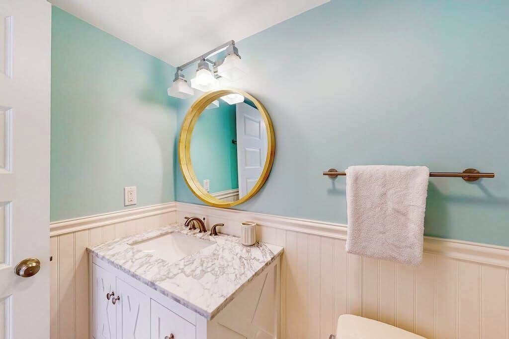 Photo of Bathroom in Heron Harbour Isle